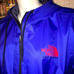 🏈🏈NWT Size X-Large Men’s The North Face Jacket  New Never Worn
